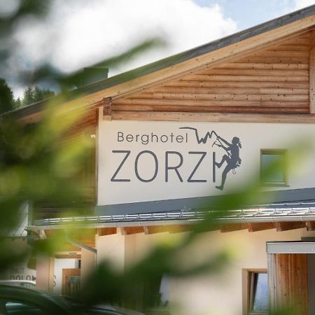 Berghotel Zorzi ألب دي سوزي المظهر الخارجي الصورة