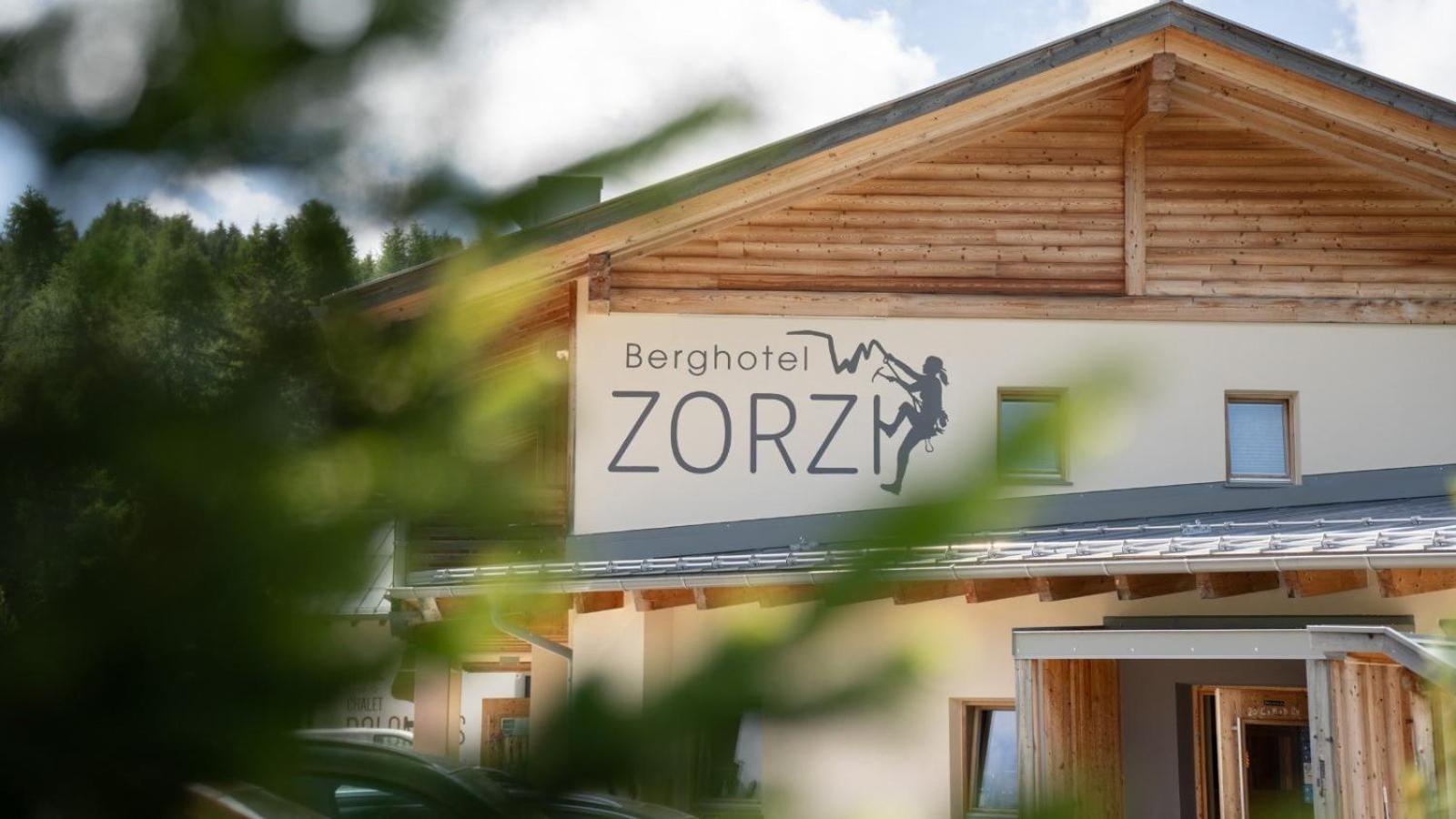 Berghotel Zorzi ألب دي سوزي المظهر الخارجي الصورة